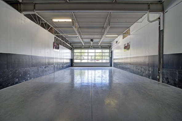 Storage Units at StorageMart - Saint Leonard - 9265 Pascal Gagnon Boul, Saint-Leonard, QC